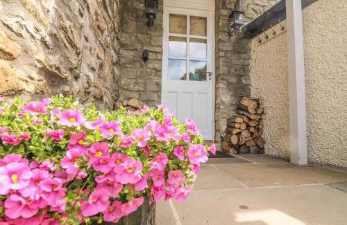 Fourstones Near Bentham House | The Garden Rooms Lawkland