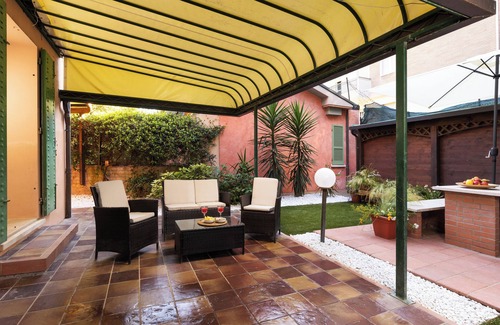 Marina Centro House | The Garden's Home, cozy garden house sea-center x families with pets.