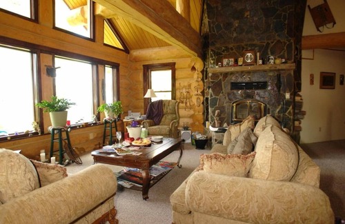 Kalispell Bed & Breakfast | The Garrison Inn