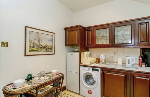 Dronfield Cottage | The Gatehouse-UK11836