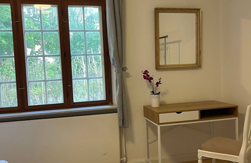 Ullerslev House | The Gatekeeper’s Cottage at Hindemae Estate – Cozy Stay in Historic Surroundings