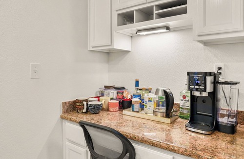 El Paso House | The Gathering Modern Spanish 3100sqft + Pergola, BBQ, Griddle, Seating + Gym