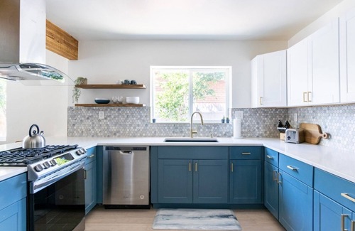 Miramonte House | The Gathering Place for large groups and families to create memories