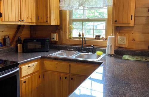 Poole Cabin | The Geneva Cabin