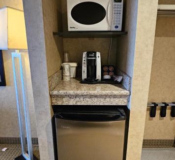 Dawson Creek Hotel | The George Dawson Inn & Conference Centre