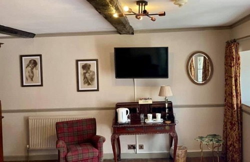 Castle Cary Hotel | The George Hotel