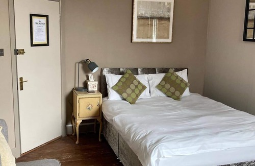 Castle Cary Hotel | The George Hotel
