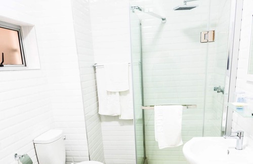 Manzini Hotel | The George Hotel