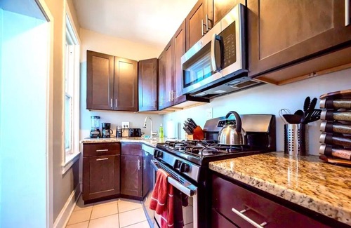 Wilmington Apartment | The Gilpin Getaway | 2BR | Free Coffee | by RedAwning