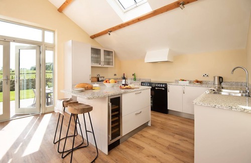Matfen Cottage | THE GINGAN - dog friendly cottage sleeping 8 guests in 4 bedrooms