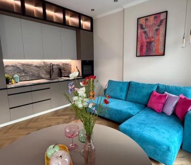 Iskar Apartment | The Giraffe's apartment