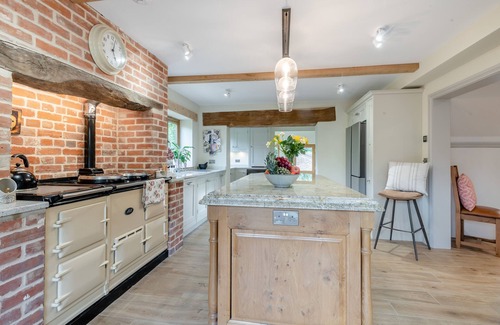 Reepham House | The Glebe House - Four Bedroom House, Sleeps 8