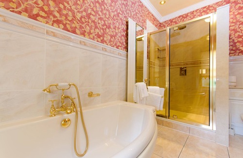 Usk Hotel | The Glen Yr Afon House Hotel