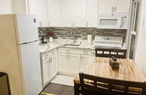 Queens Apartment | The Global Annex