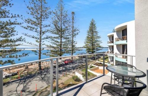 Golden Beach Apartment | The Golden Beach House Absolute Water Front