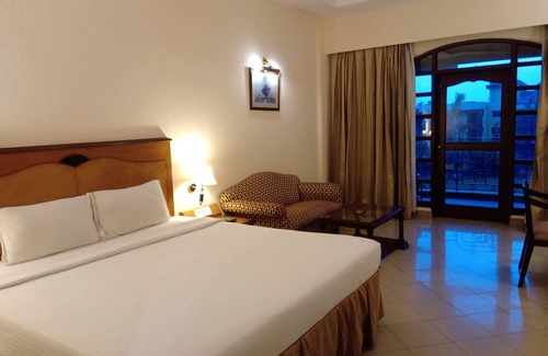 Haldia Hotel | The Golden Retreat