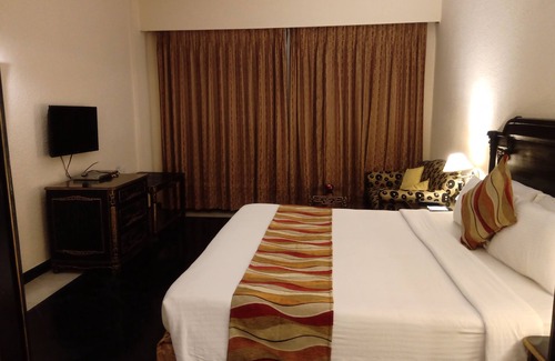 Haldia Hotel | The Golden Retreat