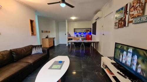 Port Pirie South Apartment | The Good Life - Two Bedroom Garden Apartment