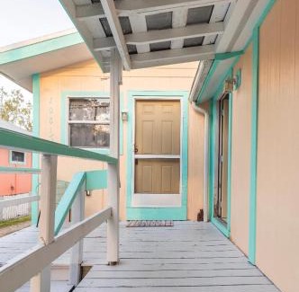 Goodland Apartment | The Goodland Bay Cottage
