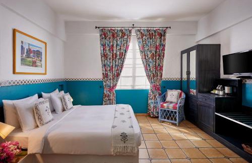 Wellington Pier Hotel | The Gordon House Hotel - Near Gateway Of India