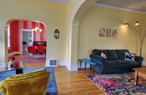 East Central Apartment | The Graceland Getaway in East Central SLC