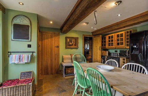 Frognall House | The Granary at Molecey Estate