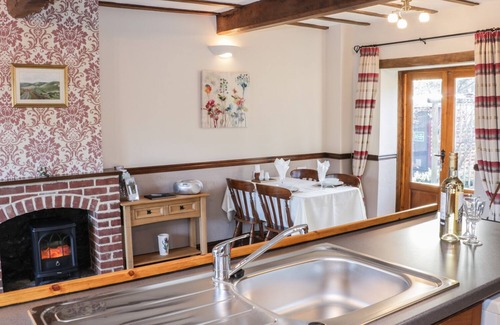Bucknell Cottage | THE GRANARY, family friendly, luxury holiday cottage in Bucknell