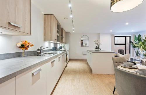 Bordesley Apartment | The Grand Central Penthouse - Luxury - Sleeps 4