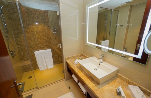 Al Sadd Hotel | The Grand Lux Hotel
