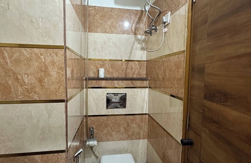 Indirapuram Hotel | The Grand Palace
