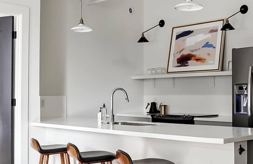 Historic District - North Villa | The Grant by Black Swan - Broughton Loft (402)