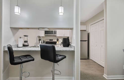 Westover Apartment | The Gray Retreat - Luxury Condo