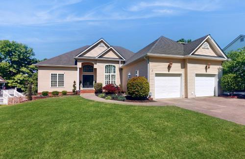 Graysville House | The Great Blue Heron