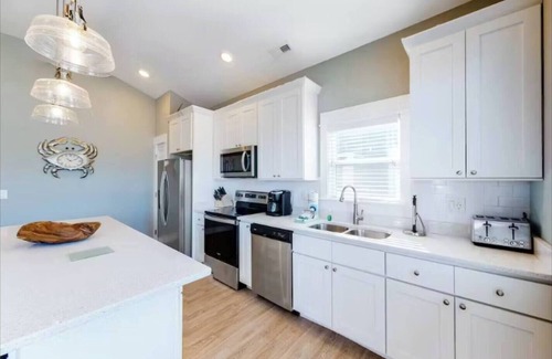 Corolla Light Condo | The Great Crabsby: A modern gem in Corolla's heart