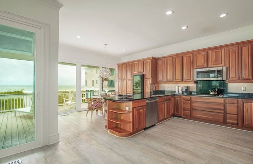 Debordieu Colony House | The Great Escape 6 bedroom Updated Oceanfront home in Debordieu