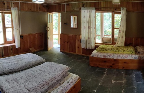 Banjar House | The Great Escape - Tirthan