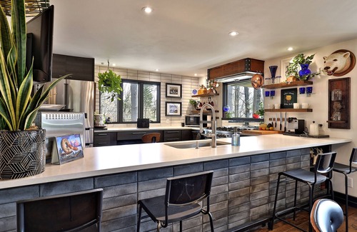 Killington House | The Green House: Killington's Most Unique Ski Home 4 Bedroom Home