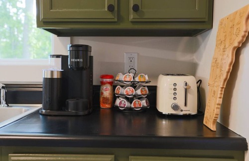 Malletts Bay Apartment | The Green Mountain Escape | Near Trails & Lake