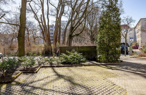 Steglitz Apartment | THE GREEN PARK SIDE APARTMENT