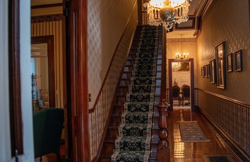 Mercer Apartment | The Green Room at The Big Brickhouse