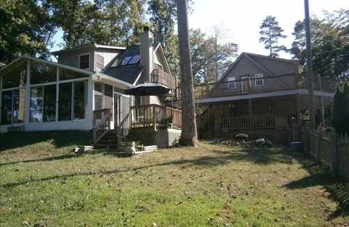 Maynardville House | The Grey Goose Lodge on a Gradual Slope to Water!
