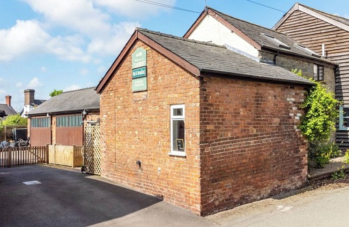 Bishops Castle Cottage | The Grooms Cottage-UK45659