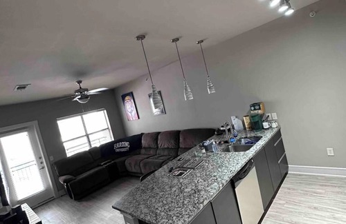 Addison Apartment | THE HANGOUT ! ONE BEDROOM/ONE BATHROOM UNIT