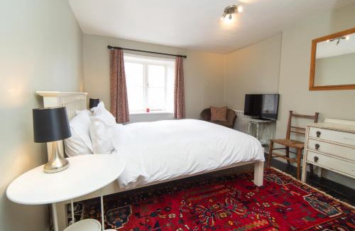 Cley next the Sea Bed & Breakfast | The Harnser, Cley