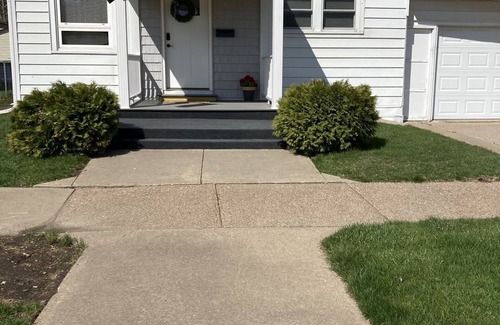 Prairie Du Chien Cottage | The Harwood House