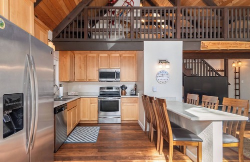 Glencoe Cabin | The Hatch- Lake Access