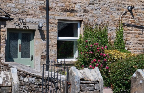Worton House | The Haven, a charming cottage in Swaledale, in the Yorkshire Dales, dog-friendly