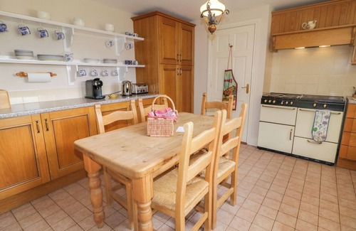 Bushmills Cottage | THE HAW COUNTRY HOME, family friendly in Bushmills, County Antrim