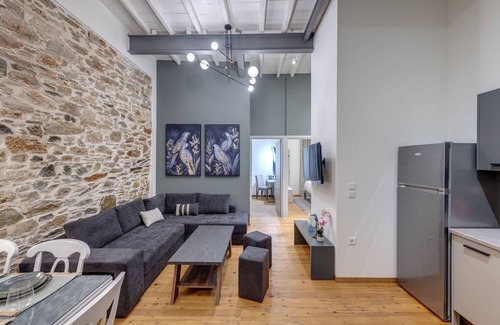 Ermoupoli House | The Heart of Syra - Your Home in Ermoupolis