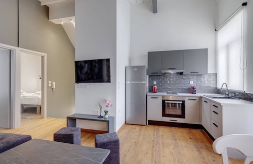 Ermoupoli House | The Heart of Syra - Your Home in Ermoupolis